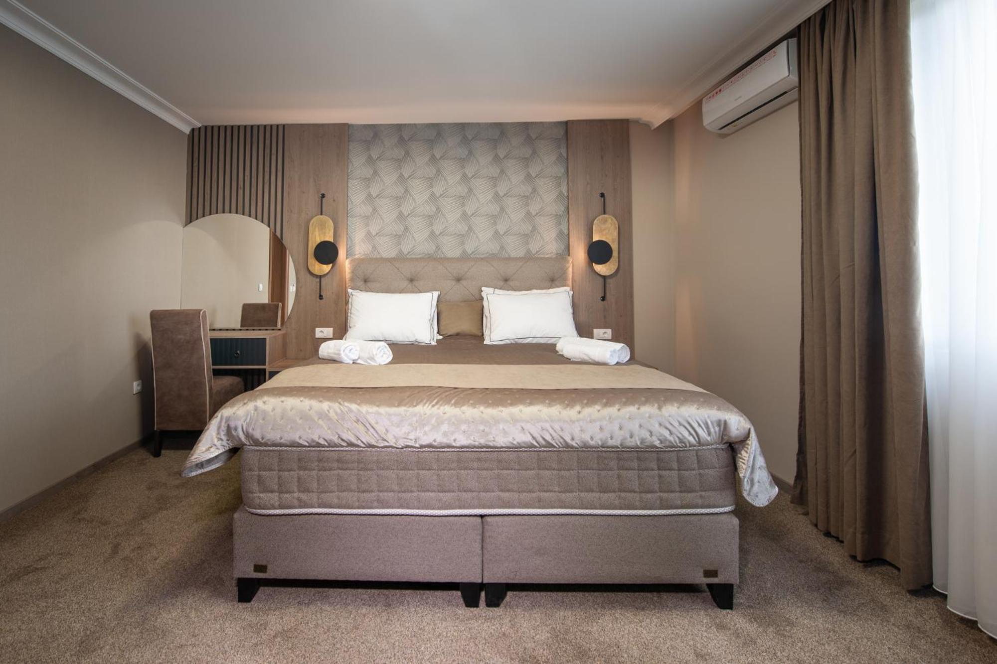 Hotel Kralj 克拉列沃 客房 照片