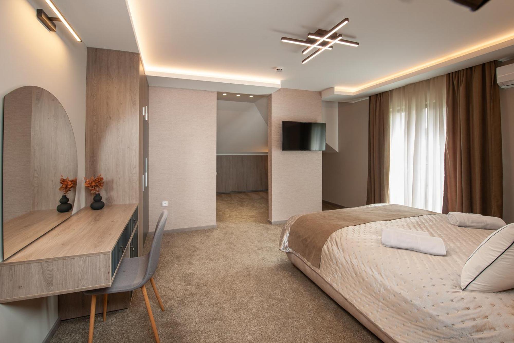 Hotel Kralj 克拉列沃 客房 照片