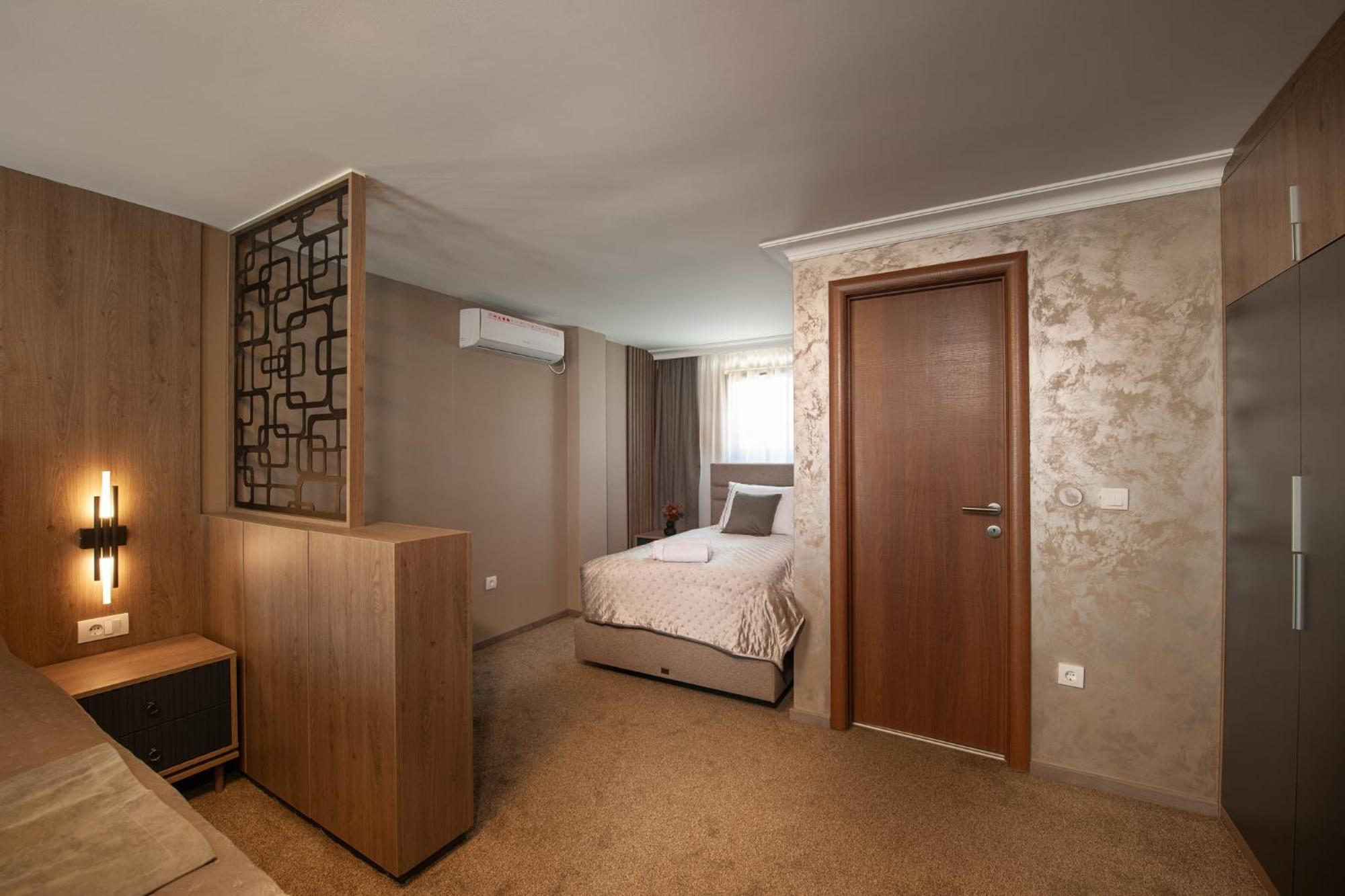 Hotel Kralj 克拉列沃 客房 照片